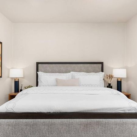 Downtown Lodi L Renovated L 5 Bedrooms L Sleeps 10 Εξωτερικό φωτογραφία