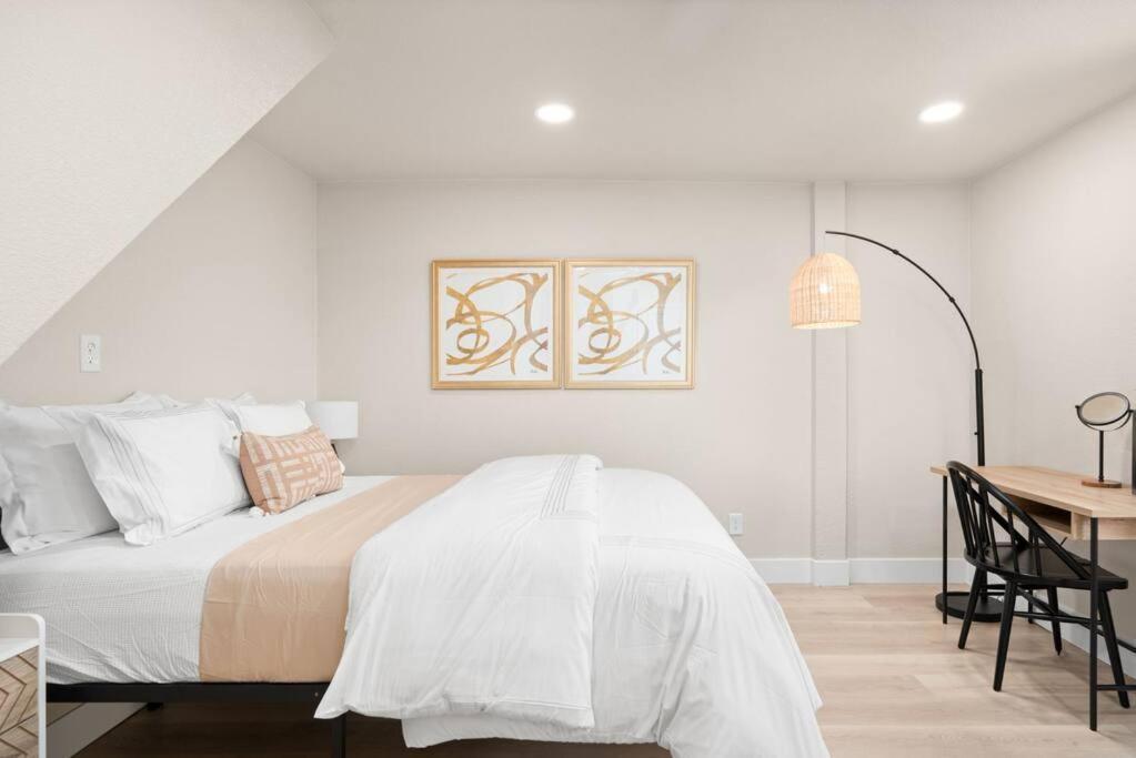 Downtown Lodi L Renovated L 5 Bedrooms L Sleeps 10 Εξωτερικό φωτογραφία