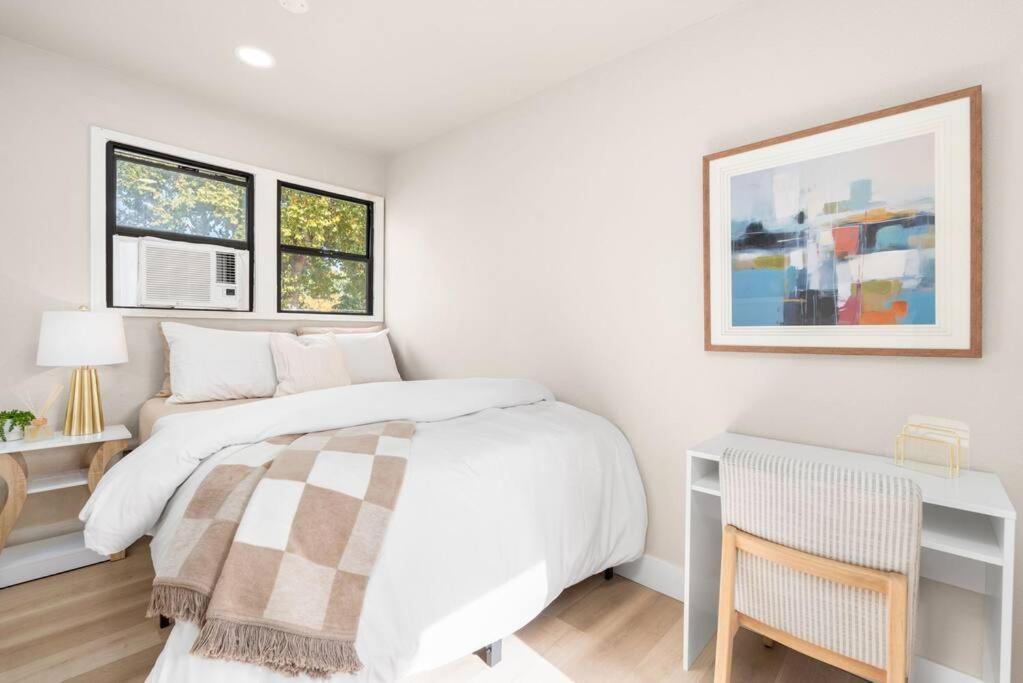 Downtown Lodi L Renovated L 5 Bedrooms L Sleeps 10 Εξωτερικό φωτογραφία